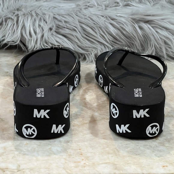 Michael Michael Kors Platform Sandals - Picture 7 of 7